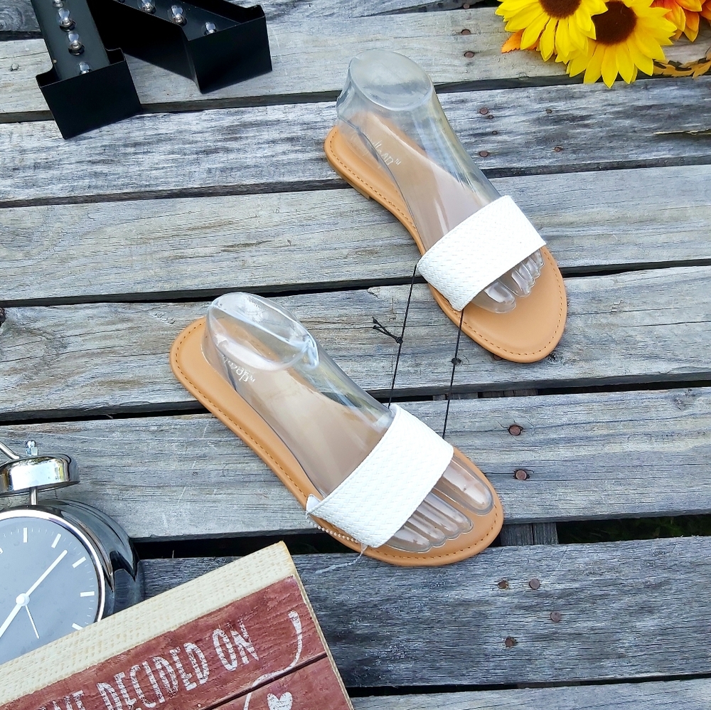 Westloop White Sandals - Picture 7 of 8